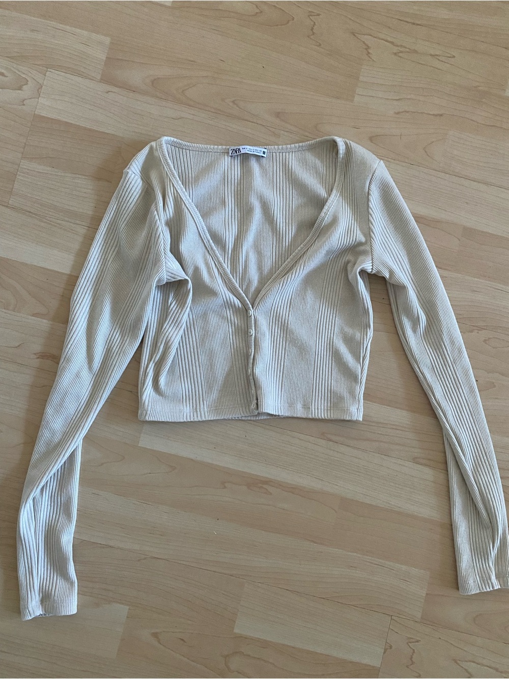 Zara Cream Ribbed Knit Long Sleeve Crop Shirt